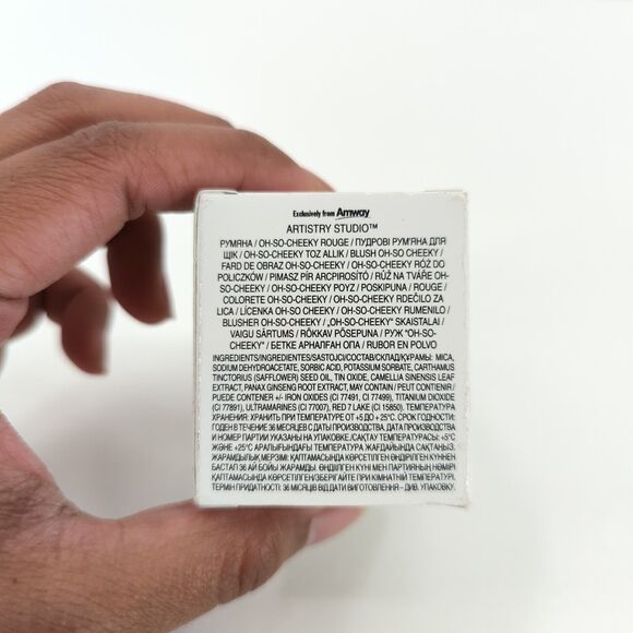 Artistry Studio Cosmetics Tokyo Edition Oh So Cheeky Blusher Kimono Nude NEW - Picture 3 of 5